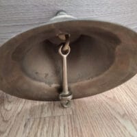 ΚΑΜΠΑΝΑ ΟΡΕΙΧΑΛΚΙΝΗ Φ150mm (ΚΡΕΜΑΣΤΗ ΜΕ ΣΥΡΡΟΜΕΝΗ ΒΑΣΗ)